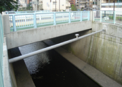東京都杉並区 神田川水管橋